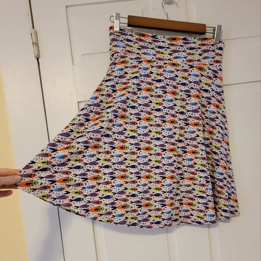 Salaam Flippy Skirt - Picture 3 of 6